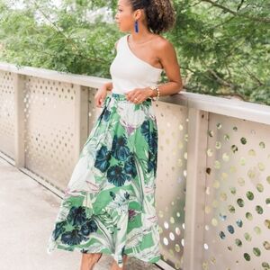 Ann Taylor Green floral print maxi skirt